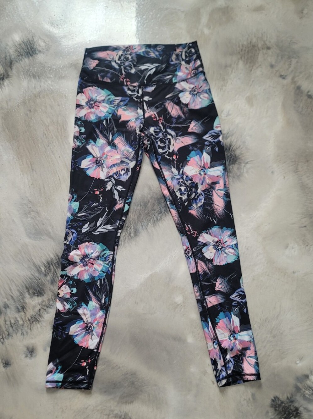 High-Rise Floral Performance Leggings in Black with Pink & Teal Flowers